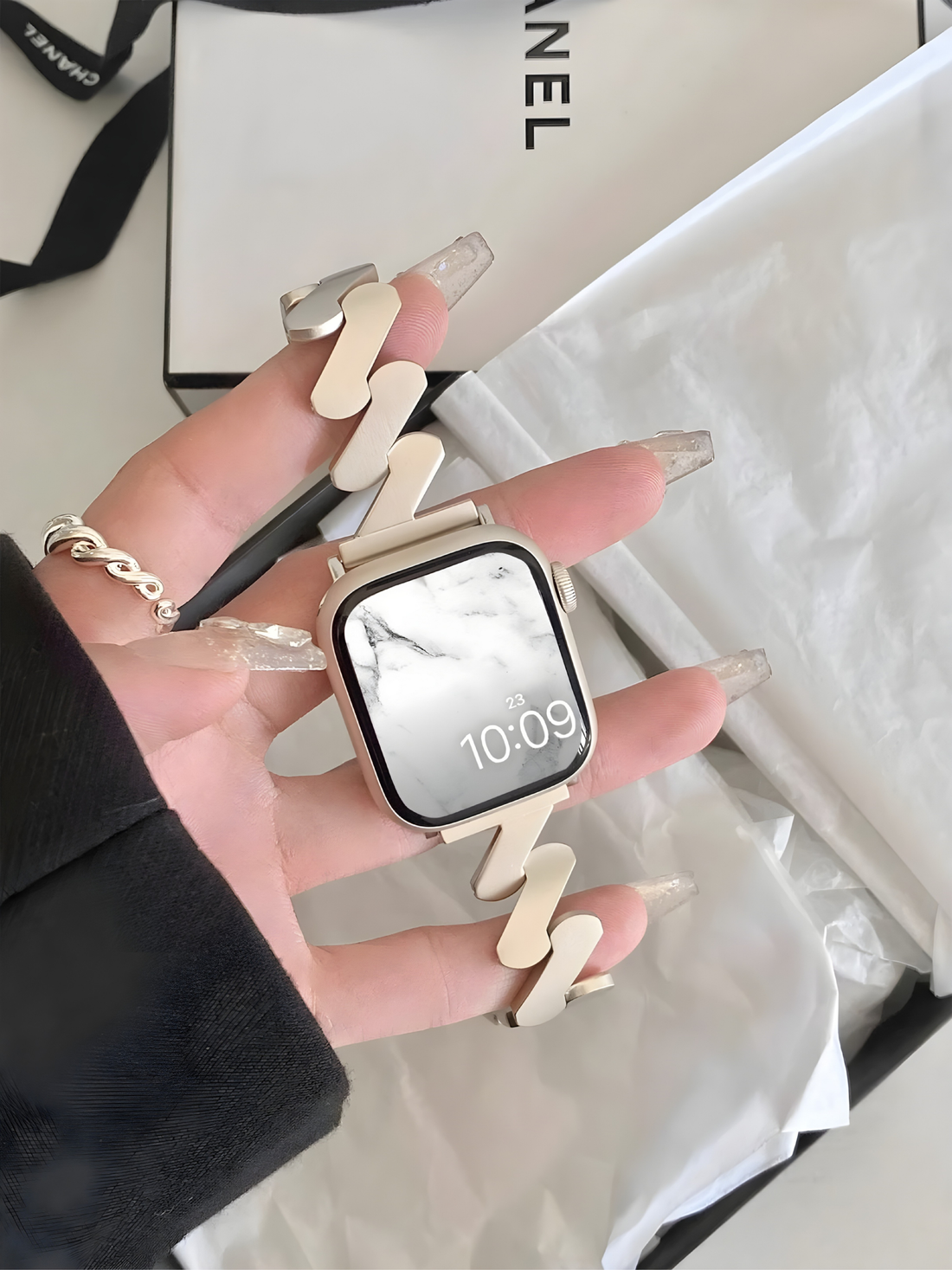 Looking for the best Apple Watch bands for women? Discover stylish jewelry-inspired Apple Watch bands that transform your smartwatch into a beautiful luxury accessory.
