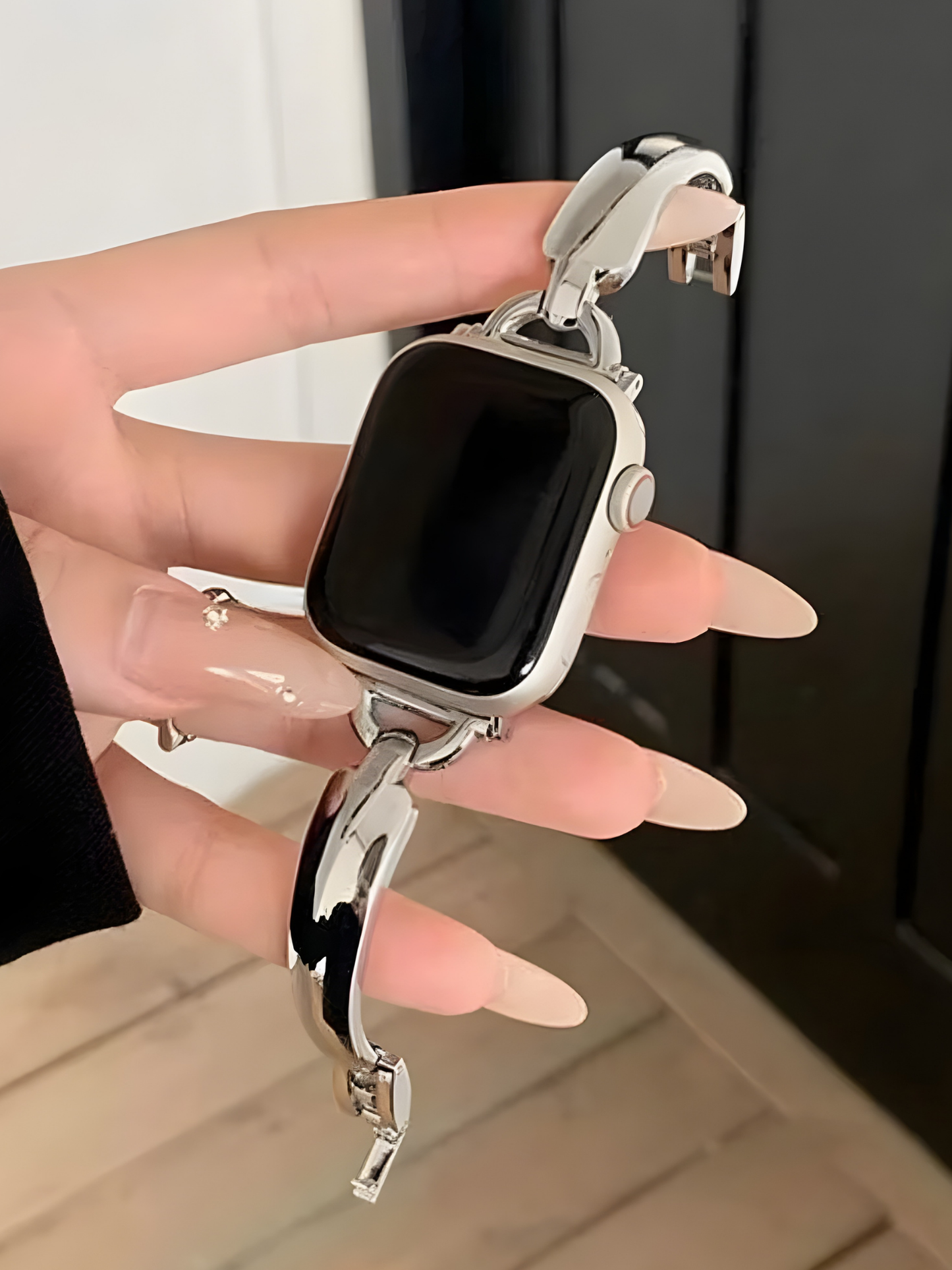 Elegant Metal Band for Apple Watch