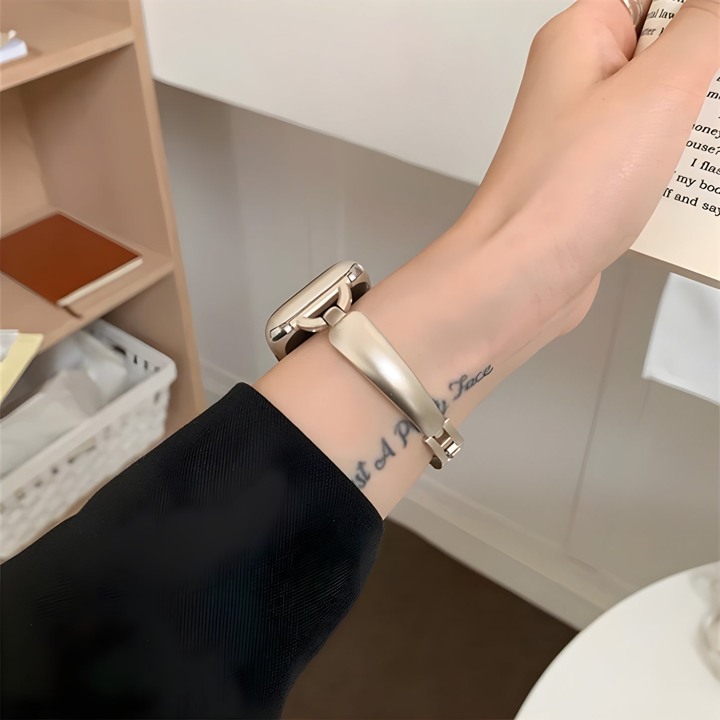 Elegant Metal Band for Apple Watch