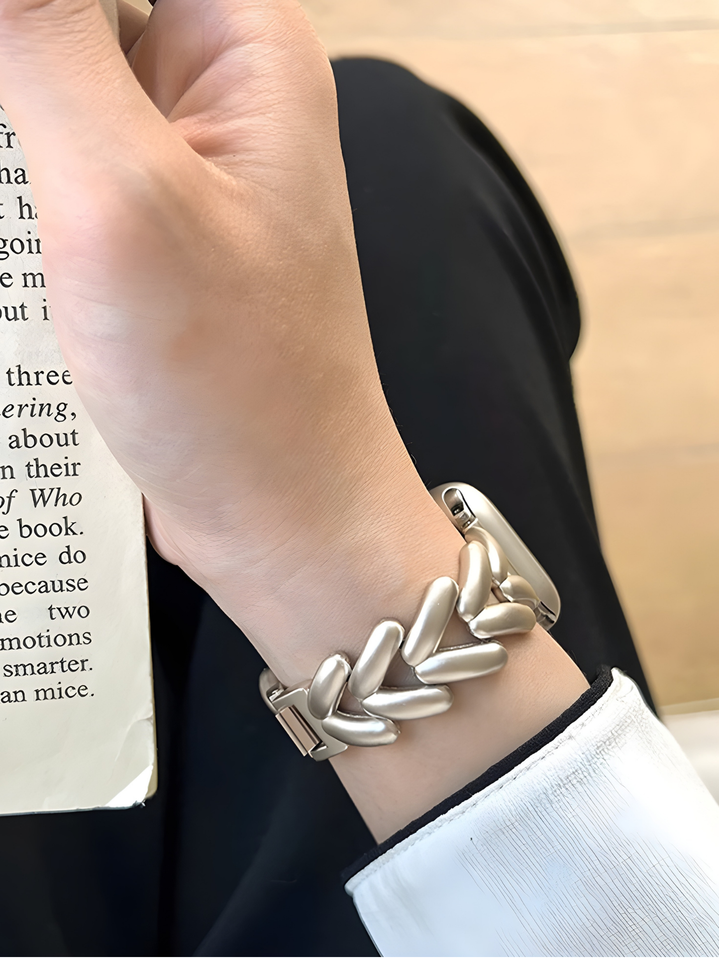 Elegant Stainless Steel Bracelet Band for Apple Watch
