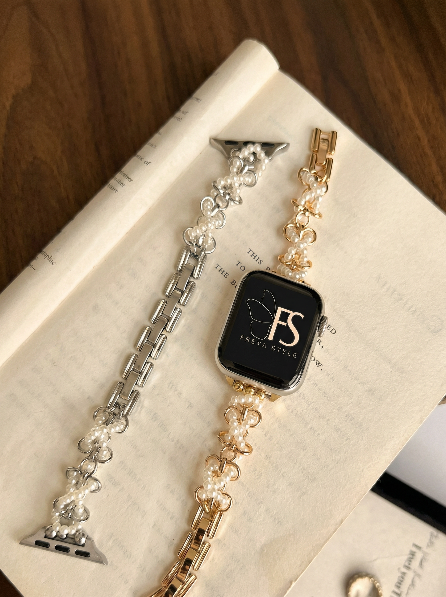 Women’s Stainless Steel & Pearl Band for Apple Watch