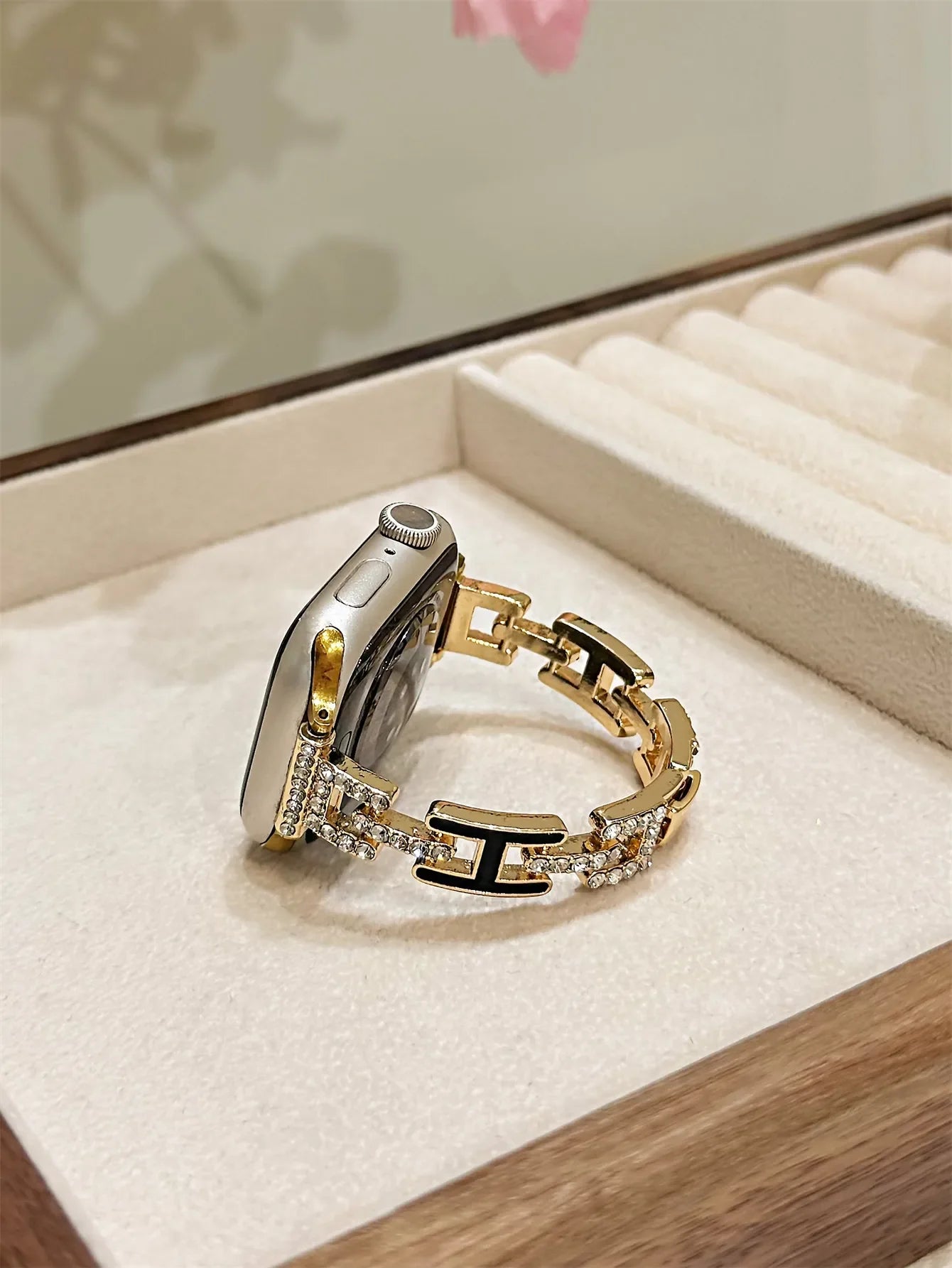 Women’s Luxury Band Link Bracelet for Apple Watch