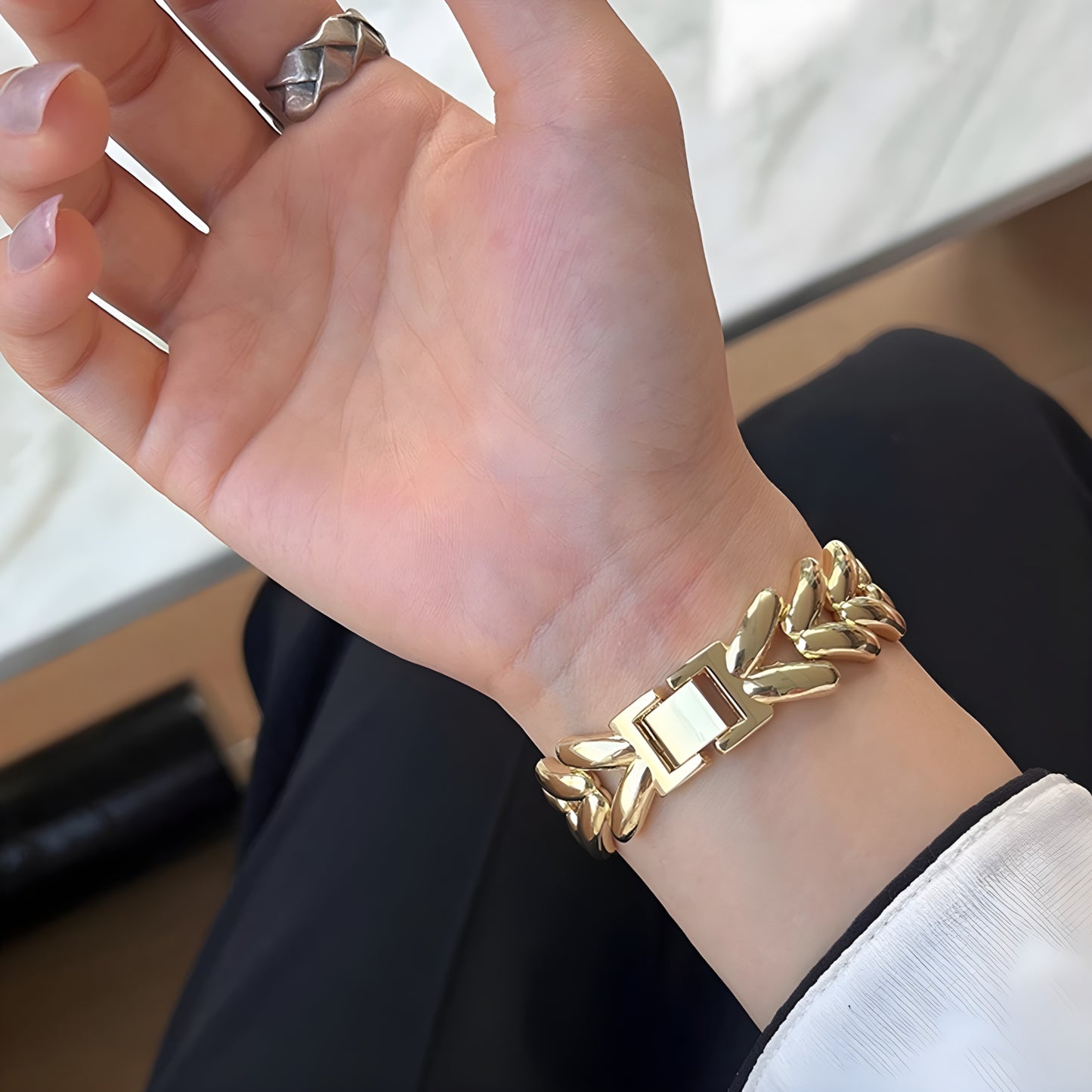 Elegant Stainless Steel Bracelet Band for Apple Watch