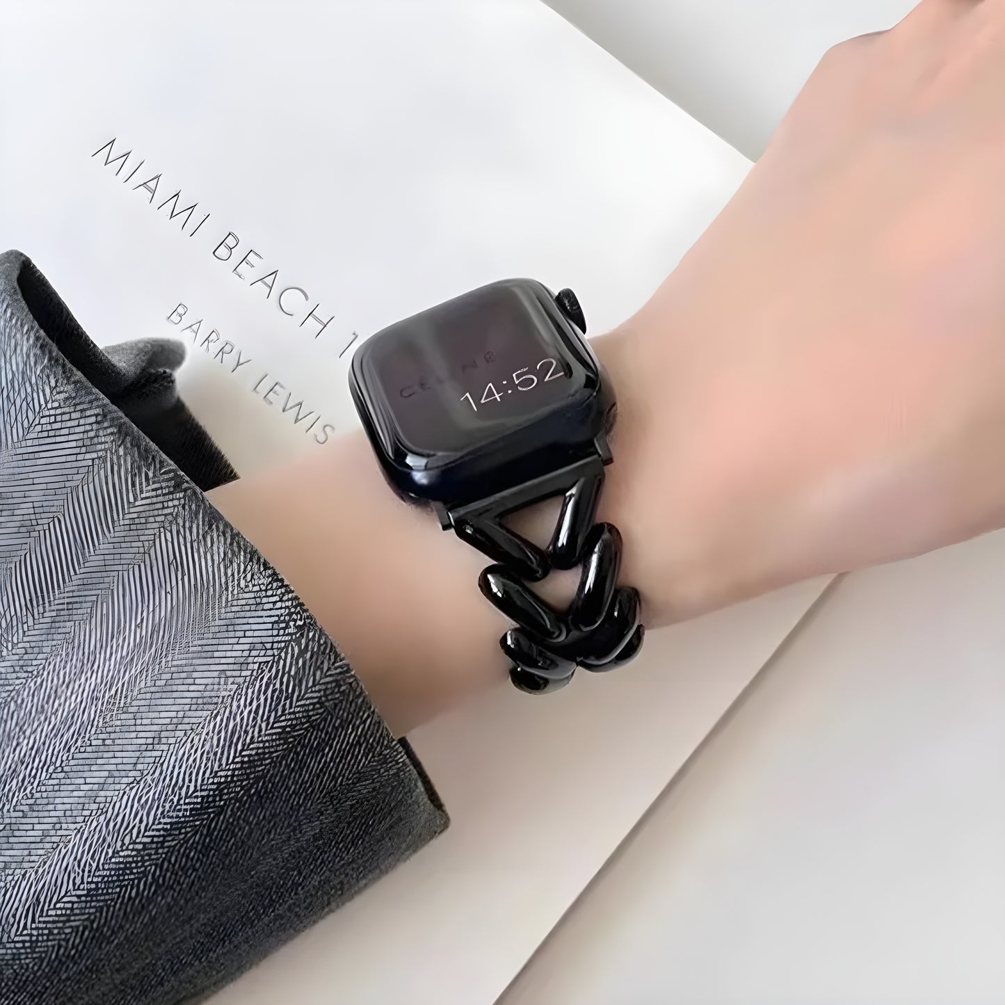 Elegant Stainless Steel Bracelet Band for Apple Watch