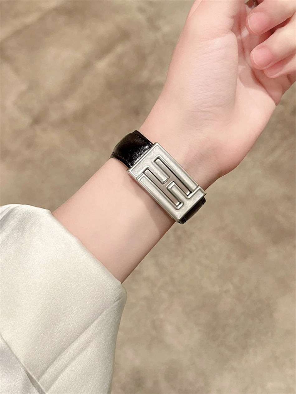 Leather Magnetic Strap for Apple Watch – Elegant Women Bracelet